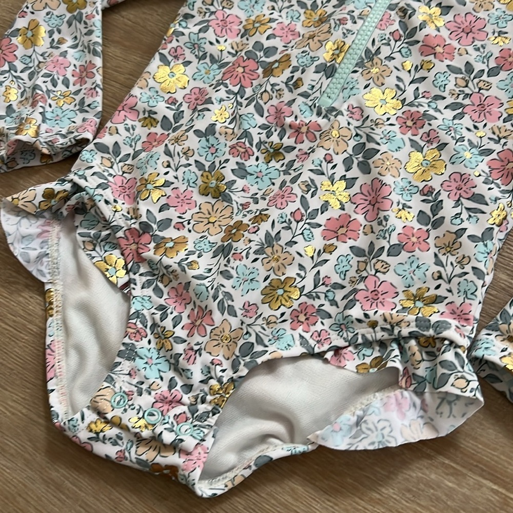 Tommy Bahama Toddler Girl Metallic Floral Rashguard Swimsuit 4T - Picture 4 of 4